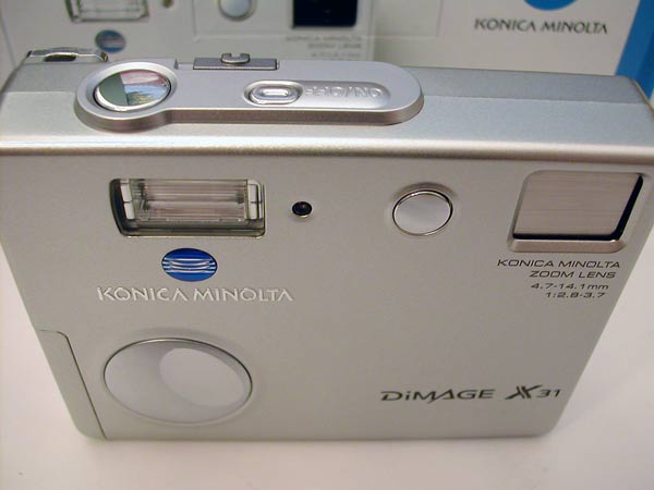Konica Minolta DiMAGE X31 Digital Camera
