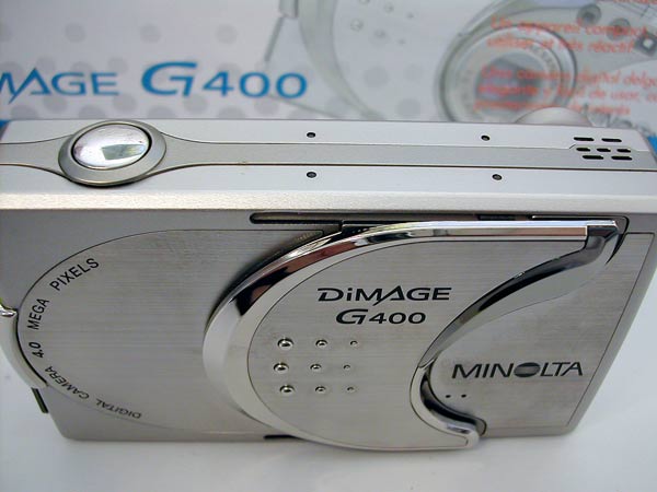 Konica Minolta DiMAGE G400 Digital Camera