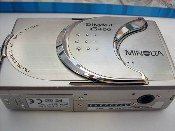 Konica Minolta DiMAGE G400 Digital Camera