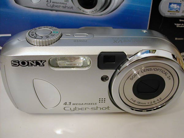 Sony Cyber-Shot DSC-P73 Digital Camera