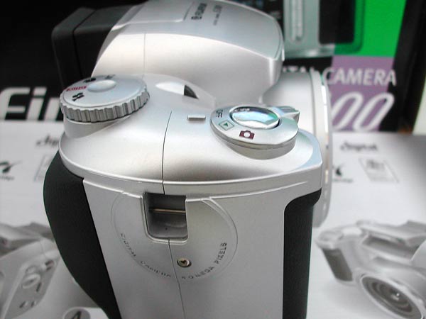 Fuji FinePix S3100