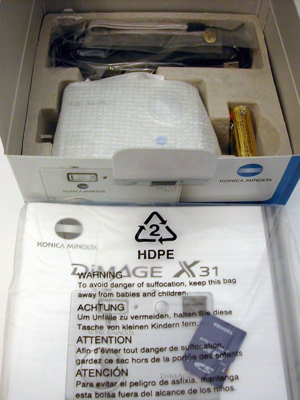 Konica Minolta DiMAGE X31 Digital Camera