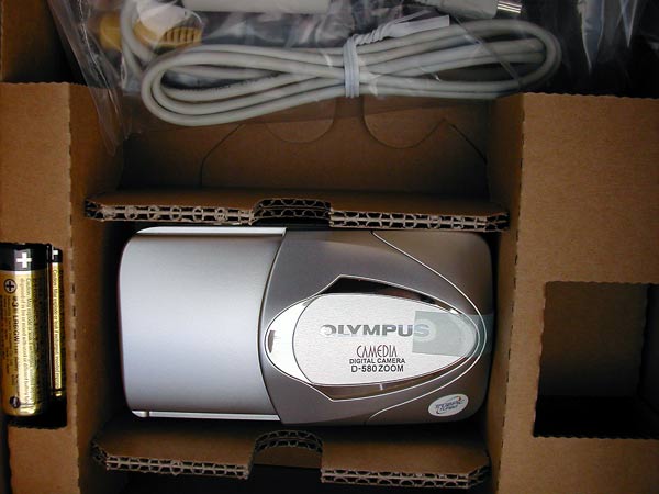   Olympus D-580 zoom