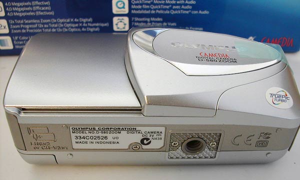 Цифровой фотоаппарат Olympus D-580 zoom