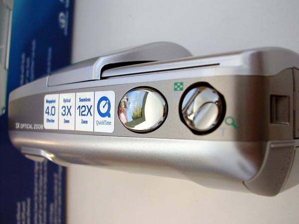   Olympus D-580 zoom