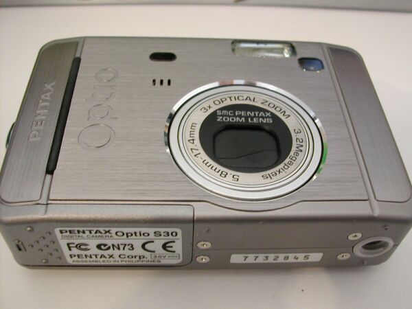 Цифровой фотоаппарат Pentax Optio S30a