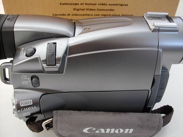 Canon ZR85 Mini DV Digital Camcorder