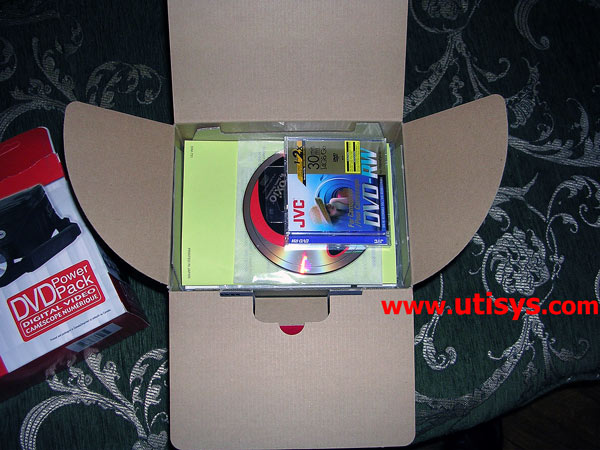 Canon DC10 DV Digital Camcorder +  KIT -   Canon,  