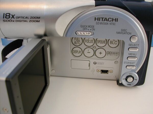 Hitachi DZ-MV550A DVD Camcorder