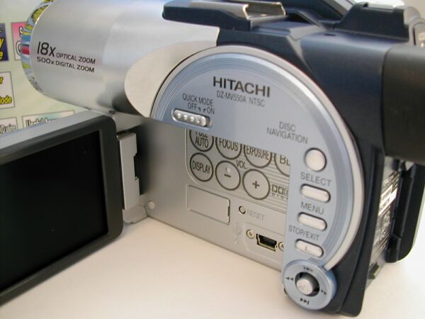 Hitachi DZ-MV550A DVD Camcorder