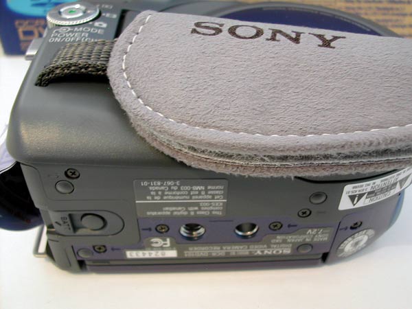 Sony Handycam DCR-DVD101 DVD Camcorder