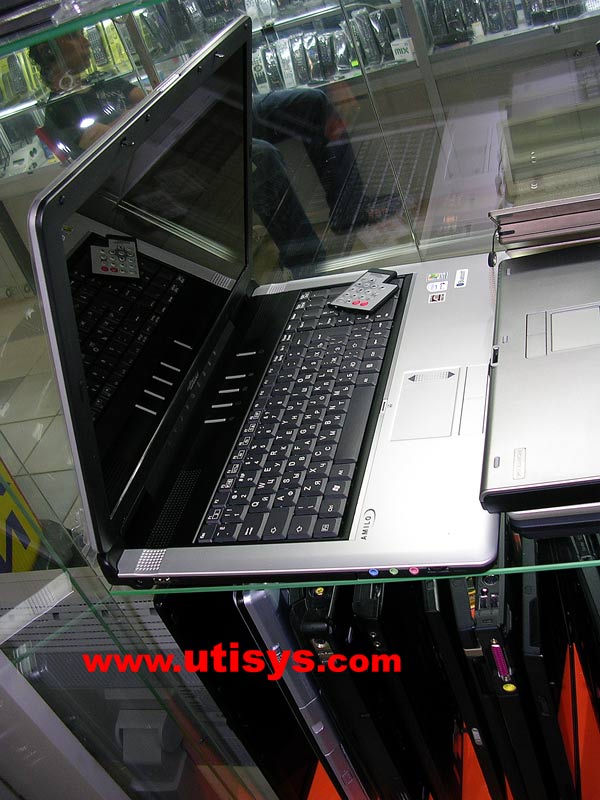 Fujitsu Siemens Amilo Xi1546
