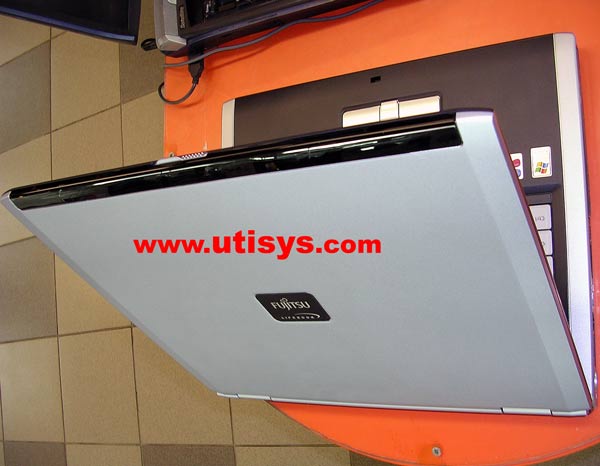 Fujitsu Lifebook E8020 