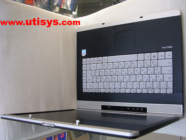 Fujitsu Siemens Amilo Pro V2030 