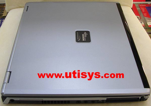 Fujitsu Siemens LifeBook S7020D	