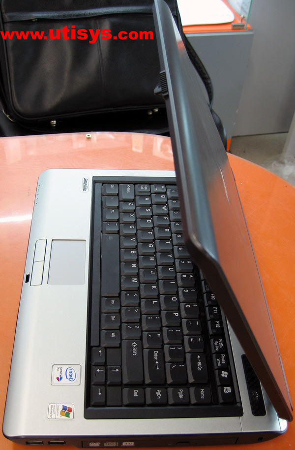 Toshiba Satellite M100-JG2